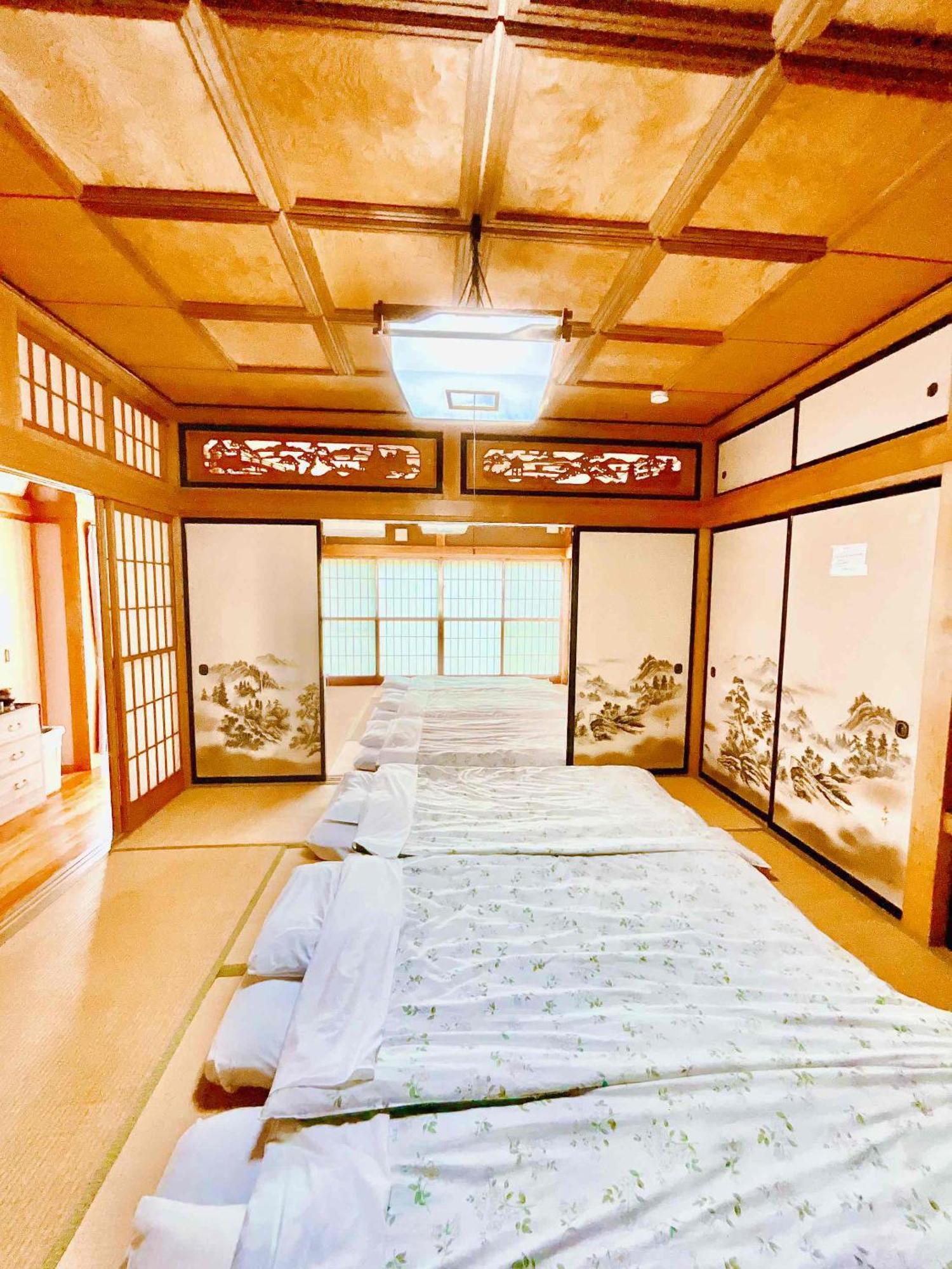 T&T Fujiyama Guest House Fujiyoshida Exterior foto